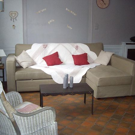 Meuble De Tourisme Le Gilliard Villa Chavanges Szoba fotó