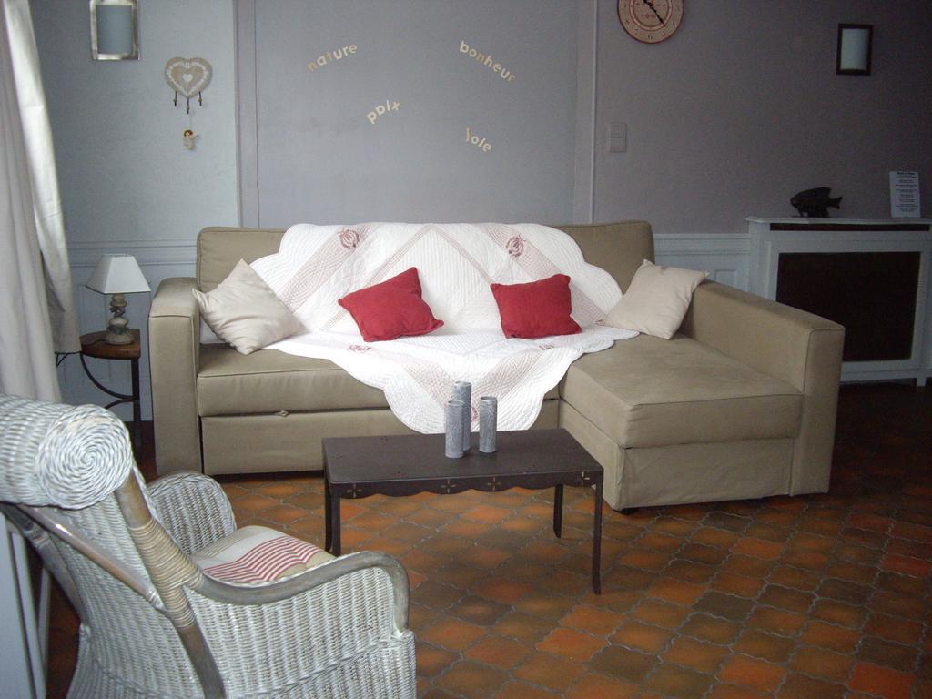 Meuble De Tourisme Le Gilliard Villa Chavanges Szoba fotó