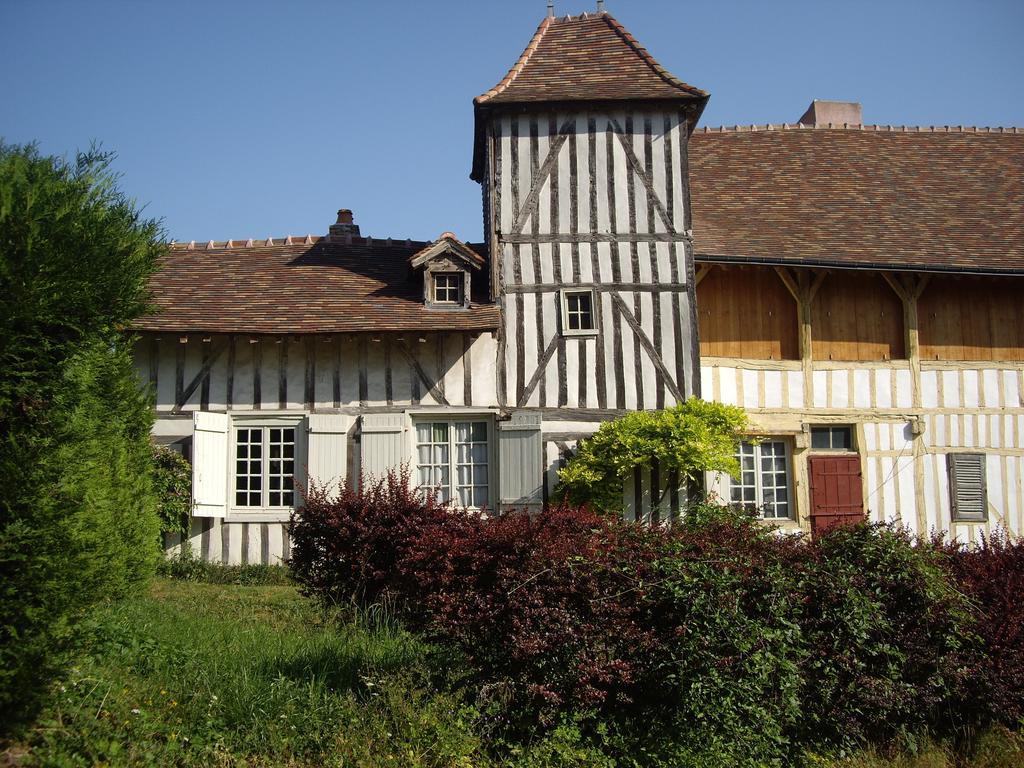 Meuble De Tourisme Le Gilliard Villa Chavanges Szoba fotó